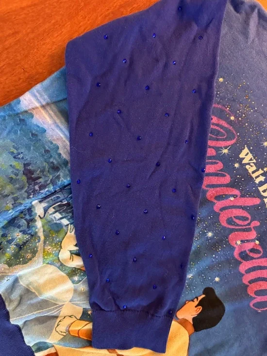 Disneyland Cinderella 75th Anniversary Sweater L Women Disney Park Memorabilia - Picture 4 of 8